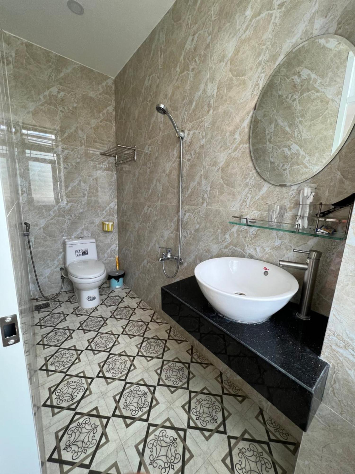 Love Homestay & Spa Куинён Экстерьер фото